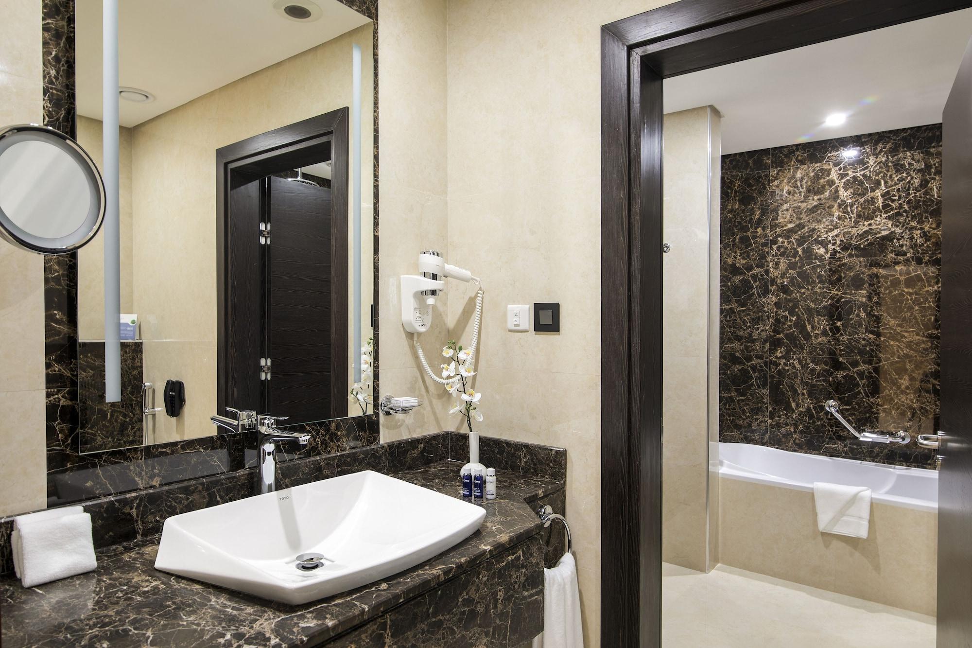 Cristal Amaken Hotel Riyadh Exterior photo